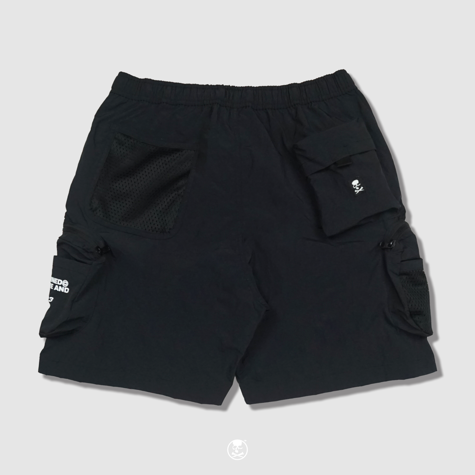 DETERMINED Baggy Cargo Shortpant GROUNDED Y2K Black Celana Pendek Pria - Gambar 2